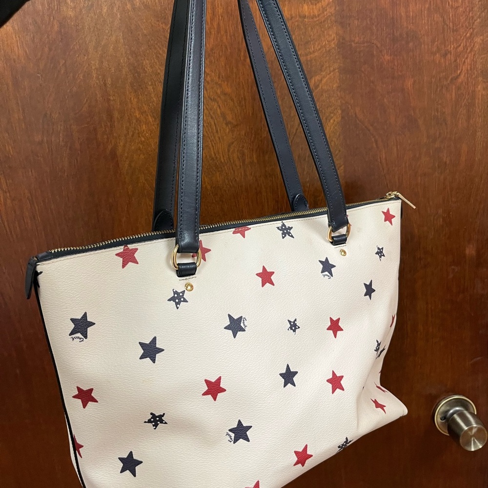 Coach Cream Leather Tote with Red and Navy Star Print - Picture 5 of 11